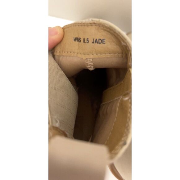 DV by Dolce Vita Jade chelsea boots. Size 8.5 - Picture 8 of 10